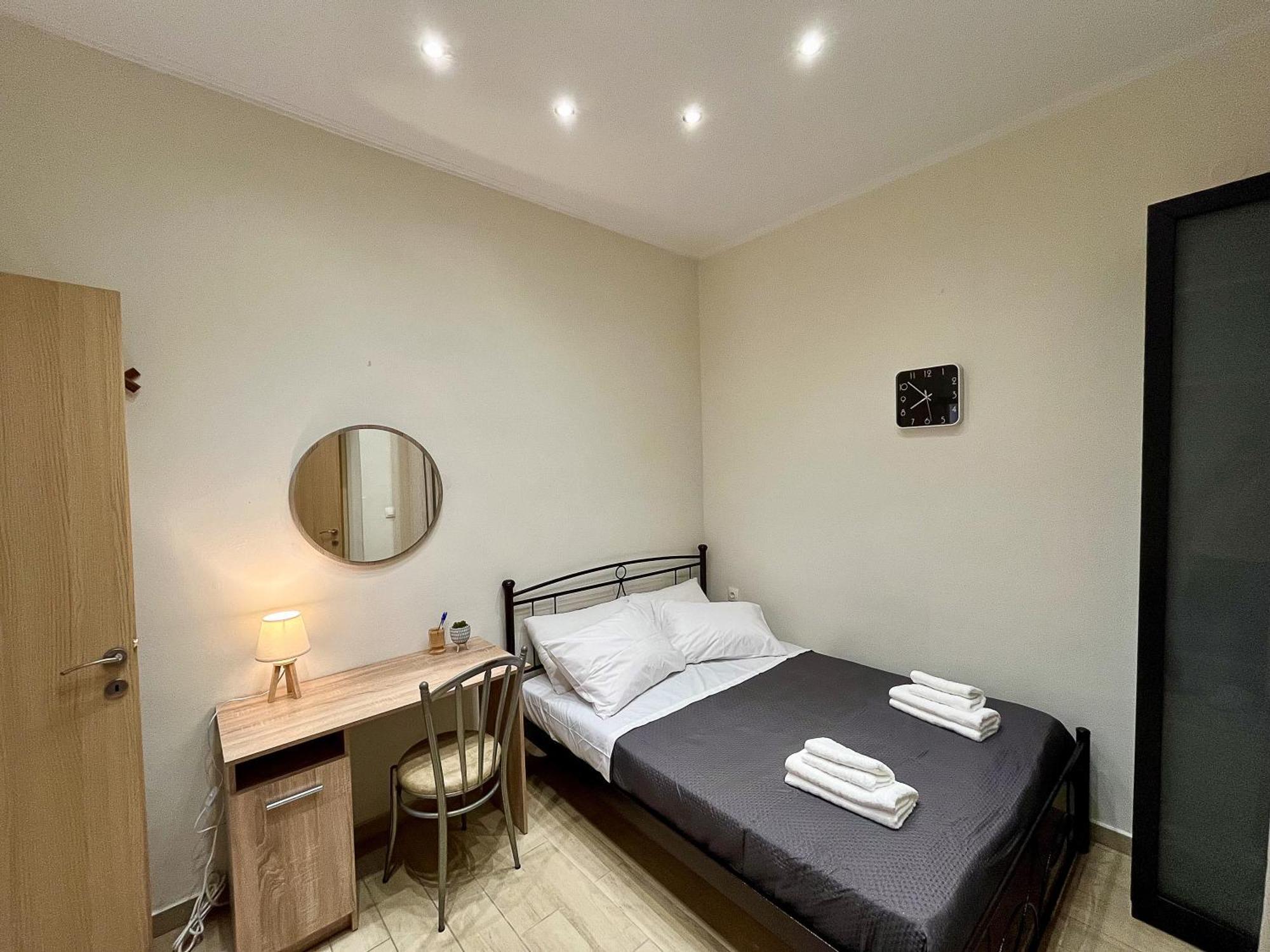 Private Modern Cozy House At The Center Apartment Mytilene Bagian luar foto