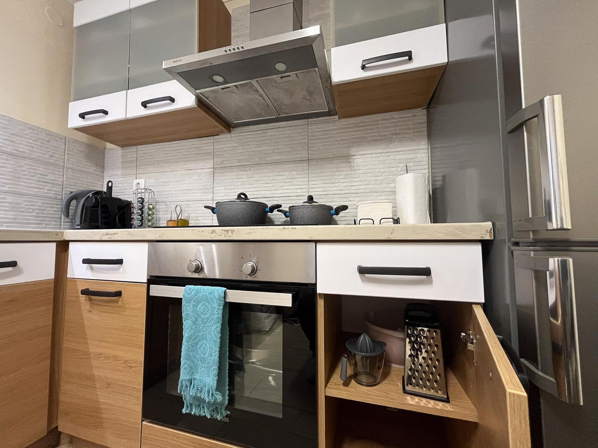 Private Modern Cozy House At The Center Apartment Mytilene Bagian luar foto