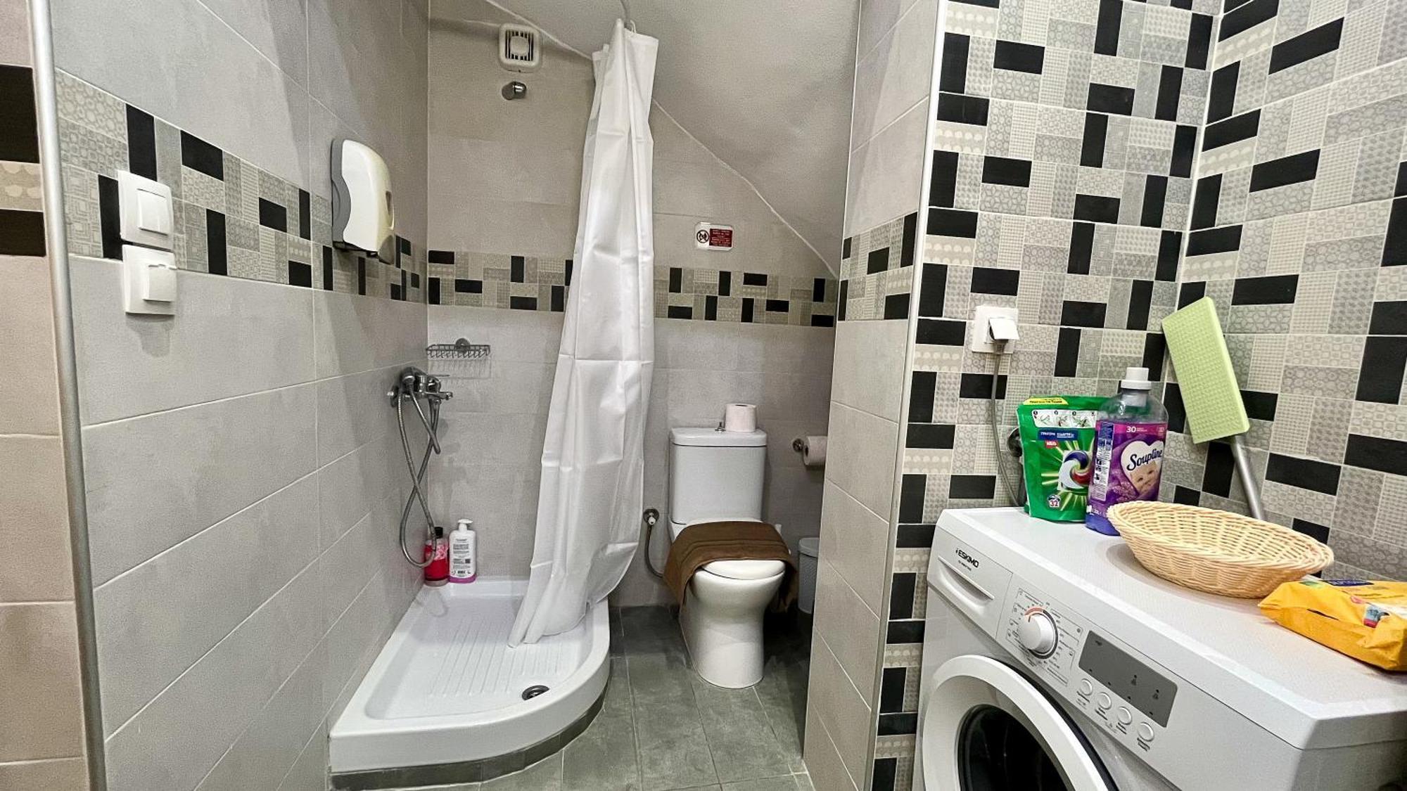 Private Modern Cozy House At The Center Apartment Mytilene Bagian luar foto